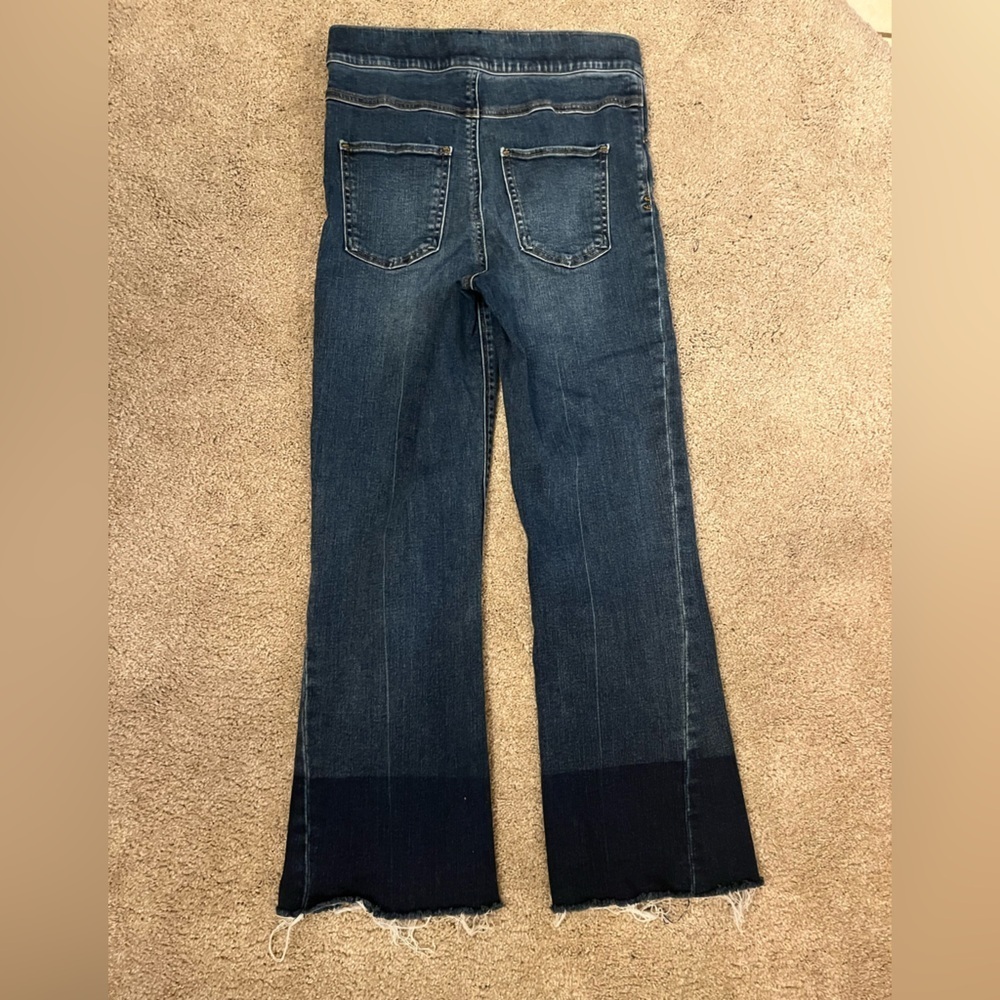 SPANX Women's Cropped Flare Denim Jeans Medium Wash S/P - Picture 3 of 3